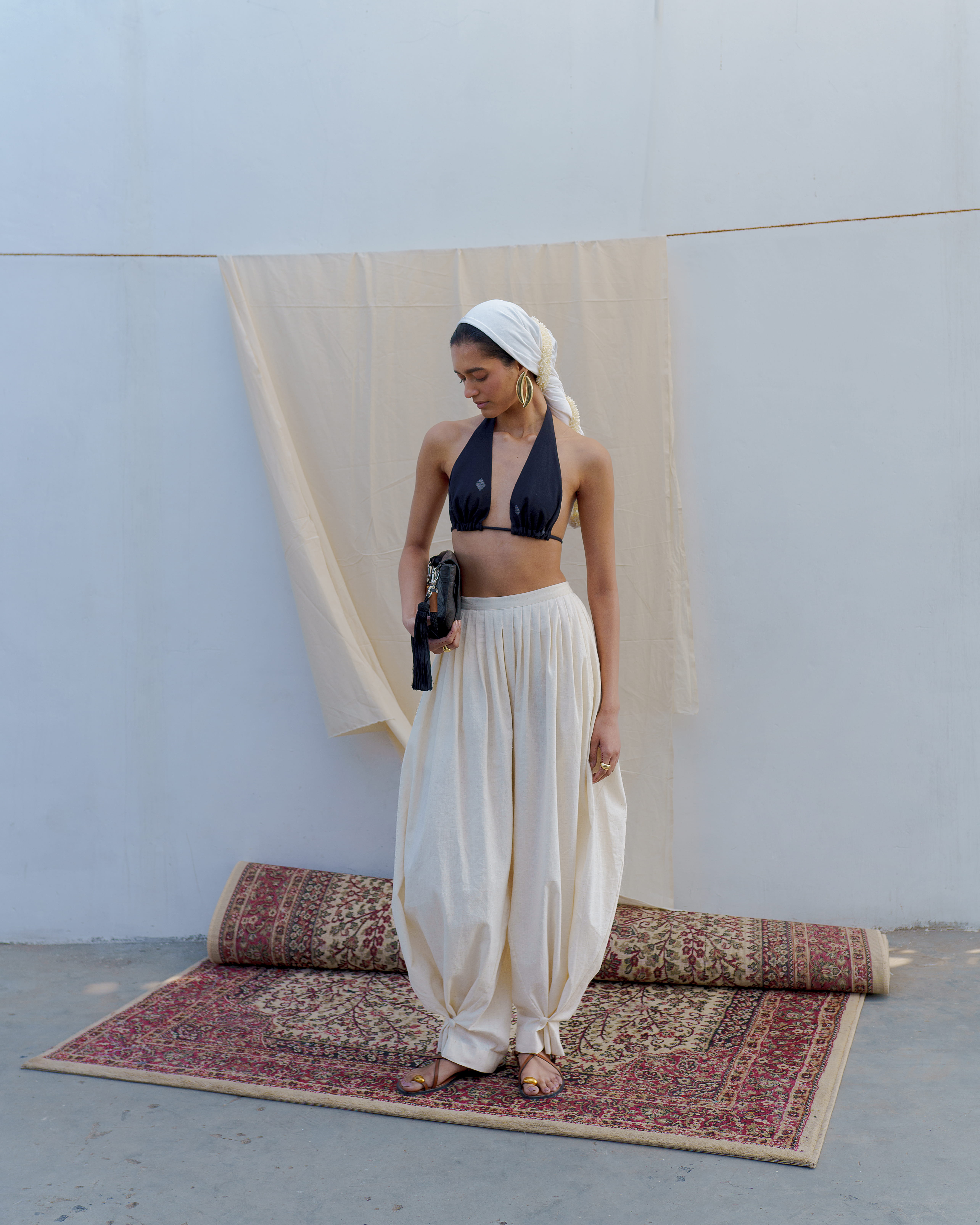 Art exhibition — perception and form